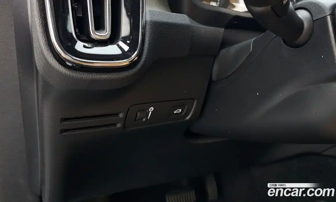 Volvo XC40 2019 2.0 гидро в Москве № 1836926, фото 16