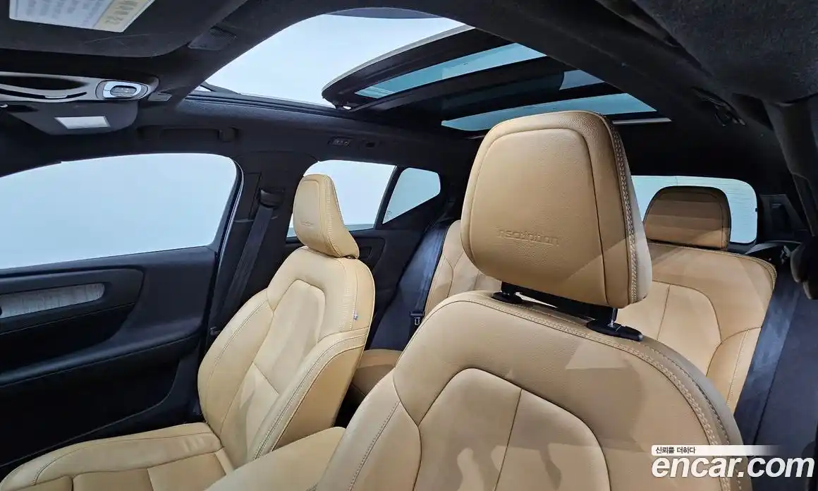 Volvo XC40 2019 2.0 гидро в Москве № 1836926, фото 19
