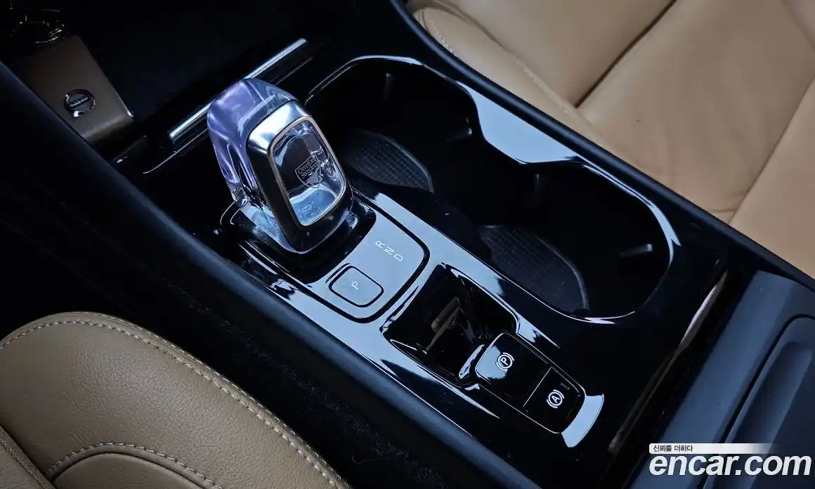 Volvo XC40 2019 2.0 гидро в Москве № 1836926, фото 9