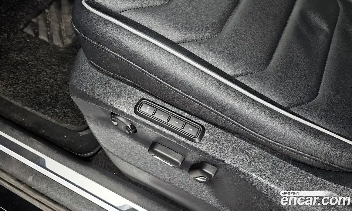 Volkswagen Tiguan 2023 2.0 гидро в Москве № 1838083, фото 16