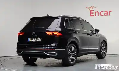 Volkswagen Tiguan 2023 2.0 гидро в Москве № 1838083, миниатюра 2