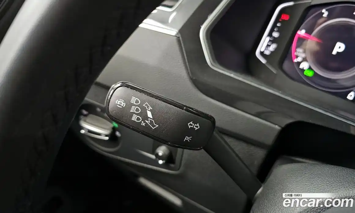 Volkswagen Tiguan 2023 2.0 гидро в Москве № 1838083, фото 37