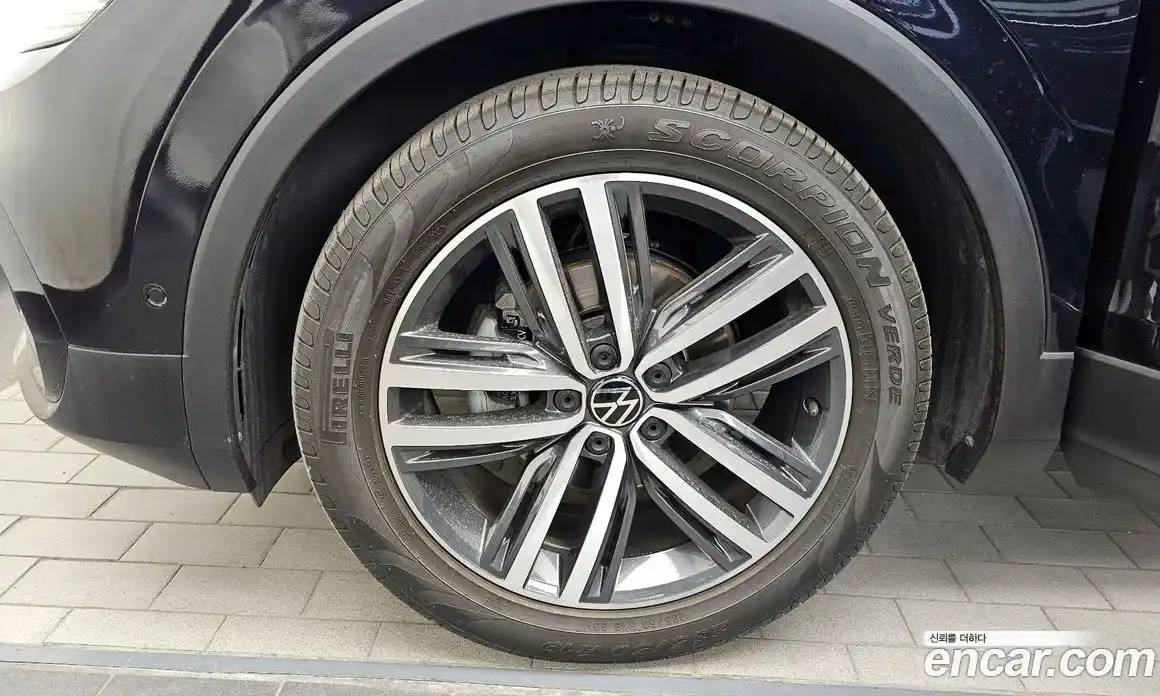 Volkswagen Tiguan 2023 2.0 гидро в Москве № 1838083, фото 5
