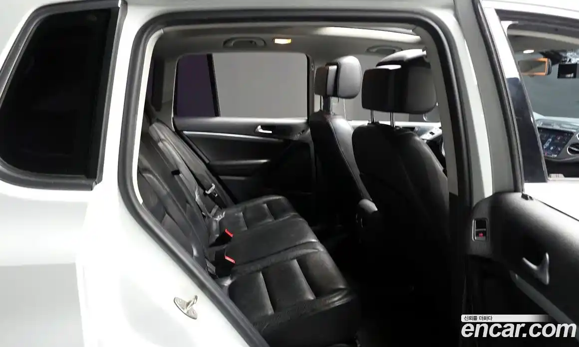 Volkswagen Tiguan 2014 2.0 гидро в Москве № 1838223, фото 11