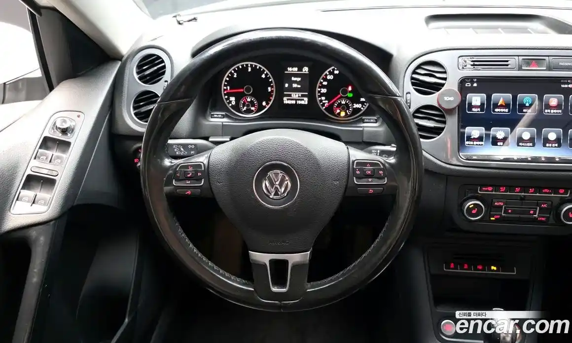 Volkswagen Tiguan 2014 2.0 гидро в Москве № 1838223, фото 13