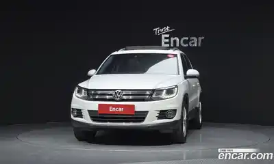 Volkswagen Tiguan 2014 2.0 гидро в Москве № 1838223, миниатюра 3