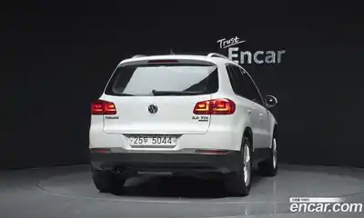 Volkswagen Tiguan 2014 2.0 гидро в Москве № 1838223, миниатюра 4