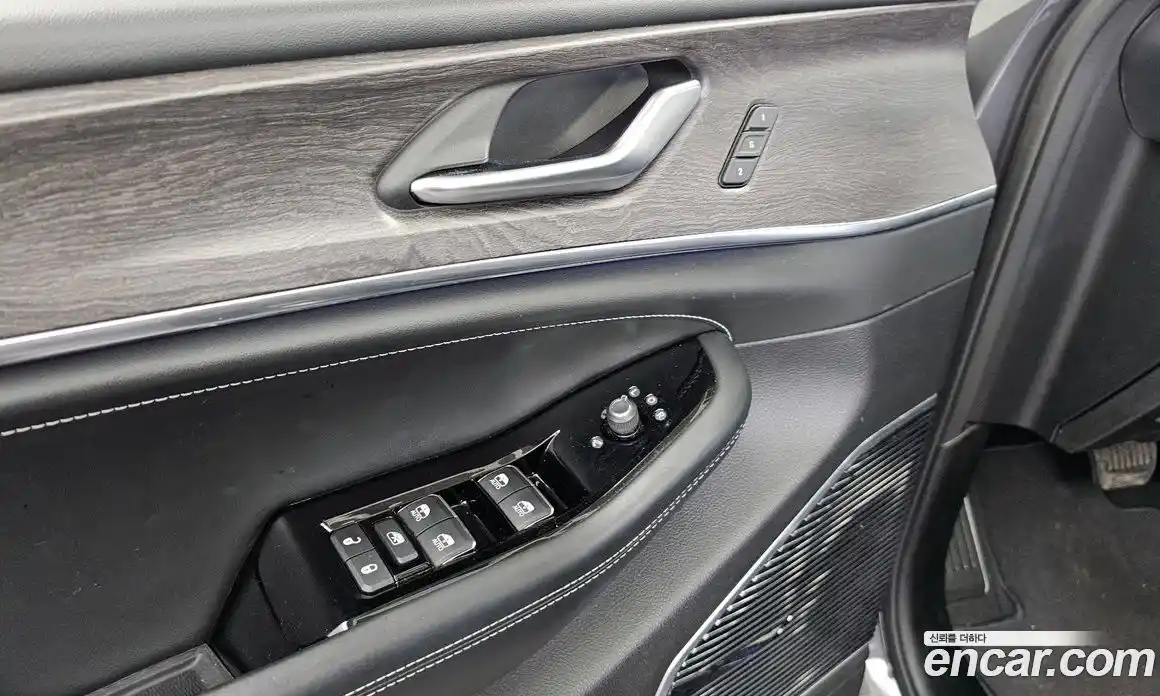 Jeep Cherokee 2022 3.6 гидро в Москве № 1838344, фото 32