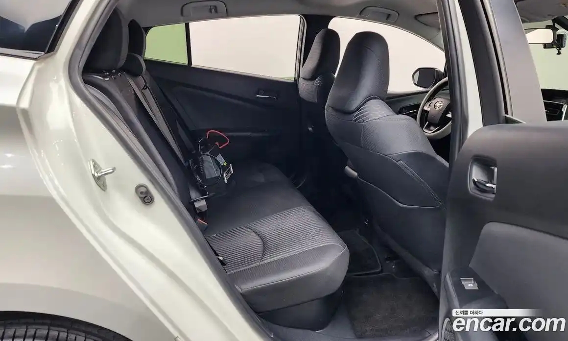 Toyota Prius 2017 1.8 гидро в Москве № 1838513, фото 18