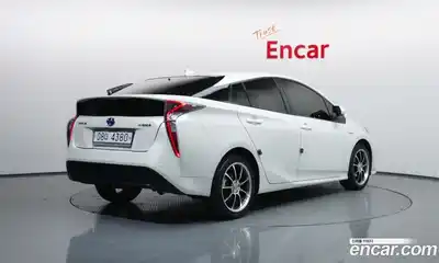 Toyota Prius 2017 1.8 гидро в Москве № 1838513, миниатюра 2