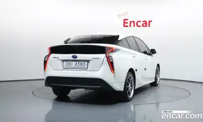 Toyota Prius 2017 1.8 гидро в Москве № 1838513, миниатюра 4