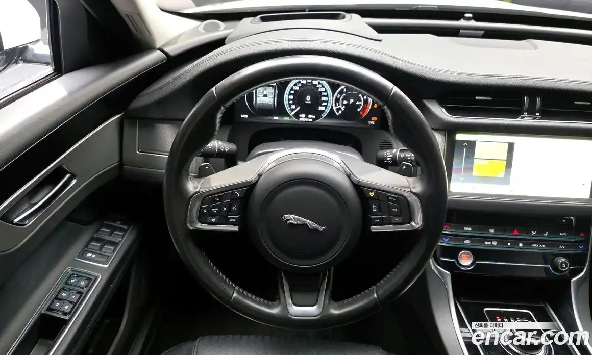 Jaguar XF 2018 2.0 гидро в Москве № 1840515, фото 19