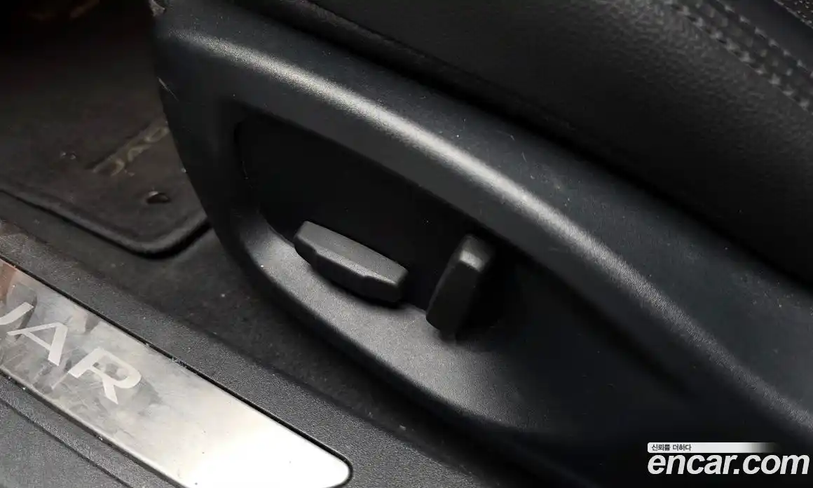 Jaguar XF 2018 2.0 гидро в Москве № 1840515, фото 33