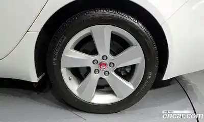 Jaguar XF 2018 2.0 гидро в Москве № 1840515, миниатюра 7