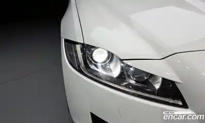 Jaguar XF 2018 2.0 гидро в Москве № 1840515, миниатюра 8