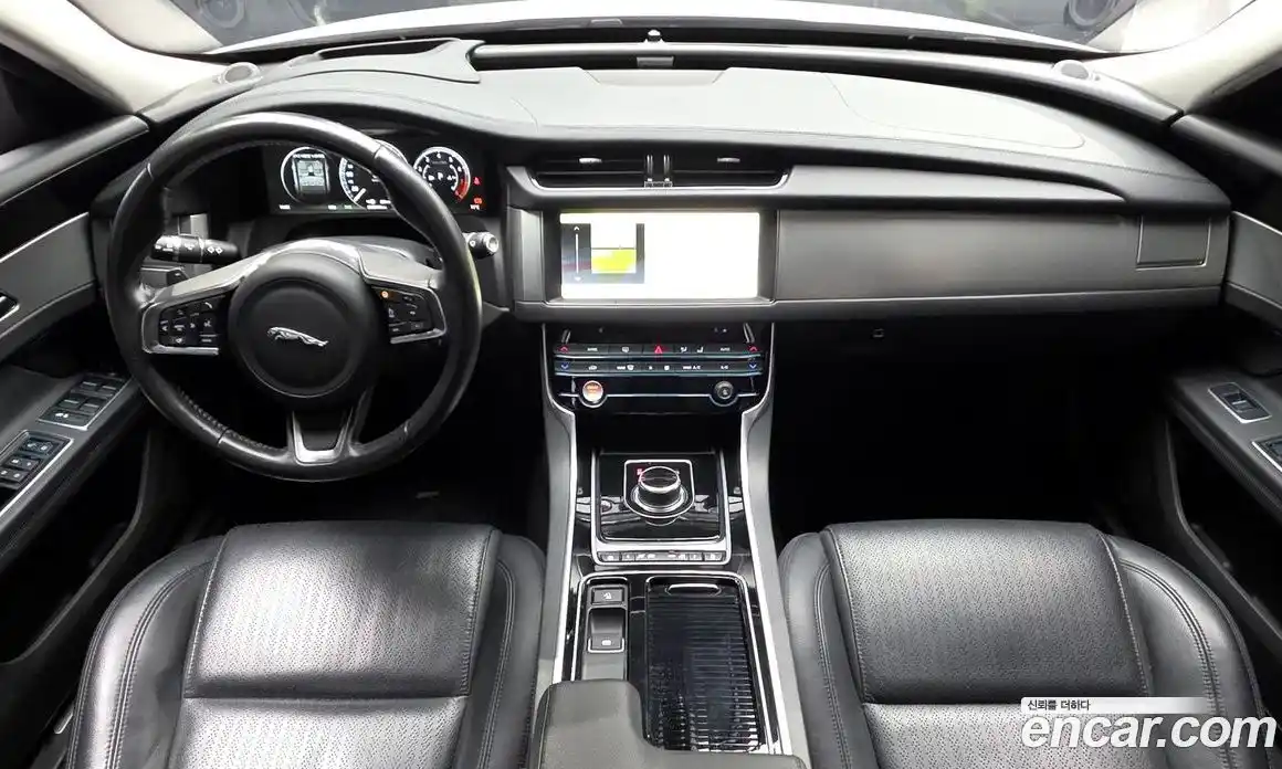 Jaguar XF 2018 2.0 гидро в Москве № 1840515, фото 10