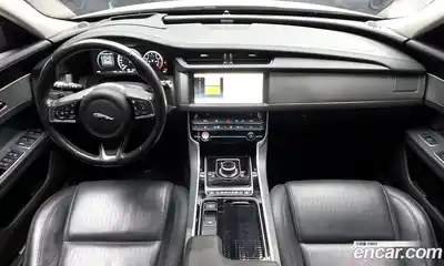 Jaguar XF 2018 2.0 гидро в Москве № 1840515, миниатюра 10