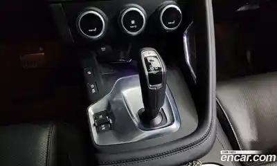 Jaguar E-Pace 2018 2.0 гидро в Москве № 1840639, миниатюра 9