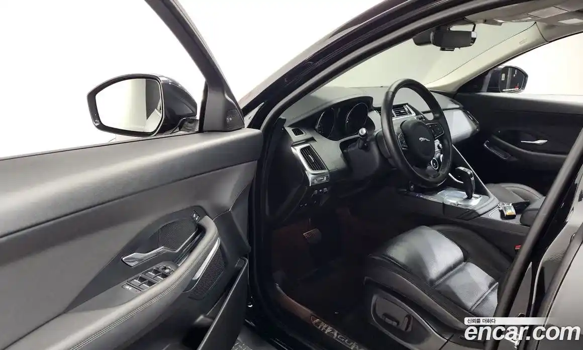 Jaguar E-Pace 2018 2.0 гидро в Москве № 1840639, фото 10