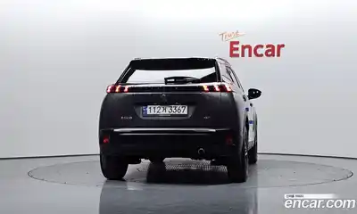 Peugeot 2008 2023 1.5 гидро в Москве, миниатюра 4