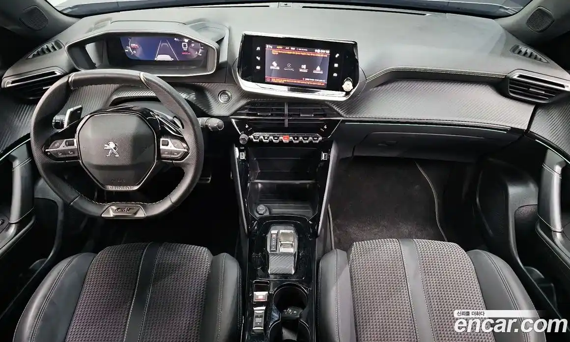 Peugeot 2008 2023 1.5 гидро в Москве, фото 10