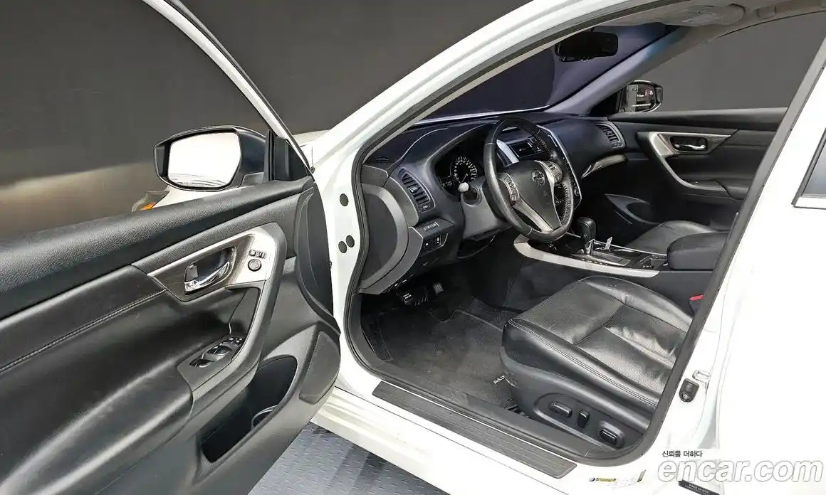 Nissan Altima 2015 2.5 гидро в Москве № 1841880, фото 10