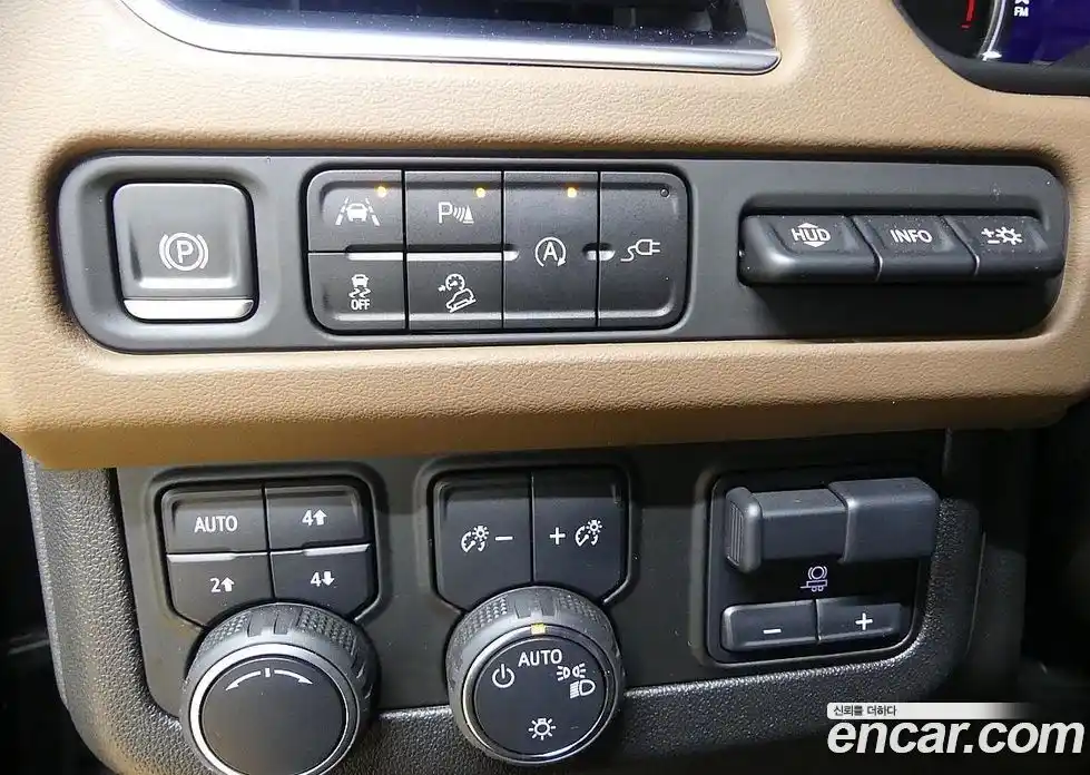 Chevrolet Surburban 2021 6.2 гидро в Москве № 1843061, фото 20