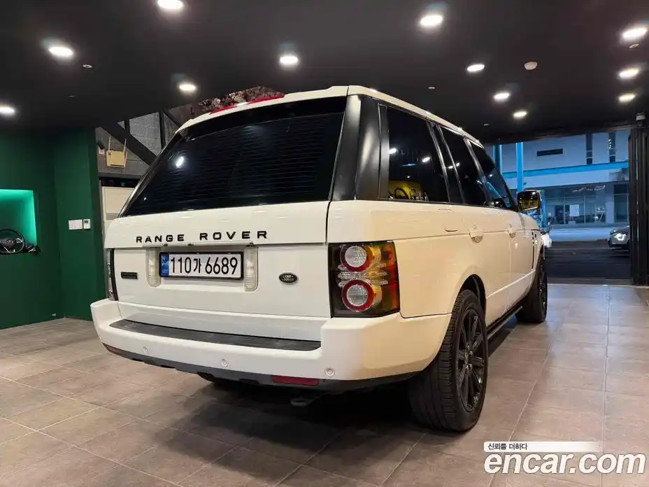 Land Rover Range-Rover 2012 4.4 гидро в Москве № 213729, фото 8