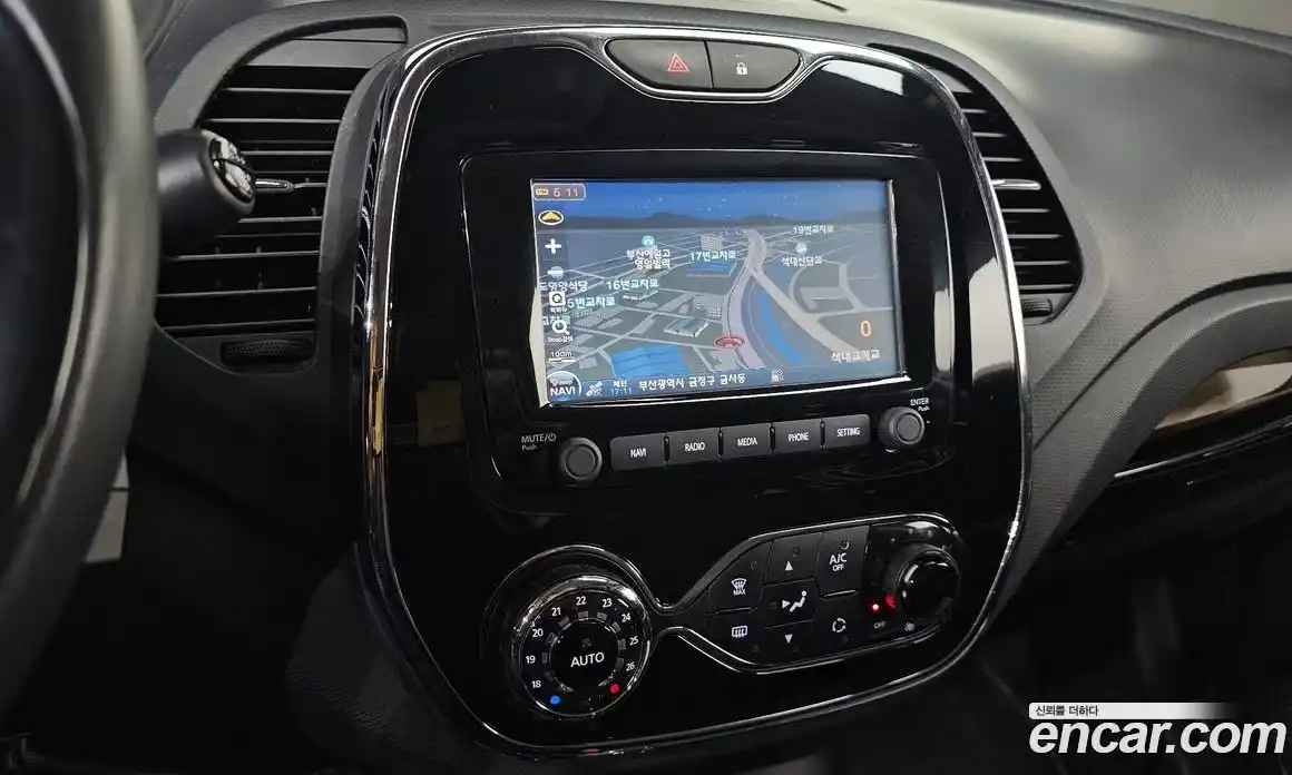 Renault QM3 2015 1.5 гидро в Москве № 1249007, фото 21