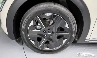 Kia EV6 2025 0.1 гидро в Москве № 1278209, миниатюра 5