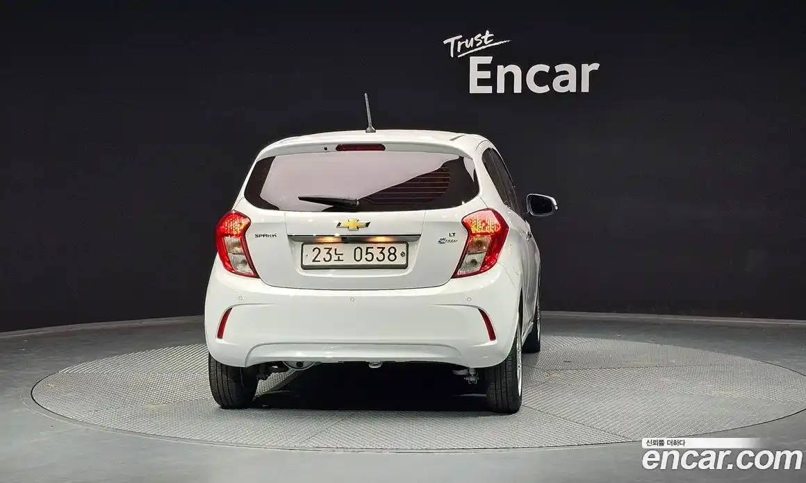 Chevrolet Spark 2016 1.0 гидро в Москве, фото 4