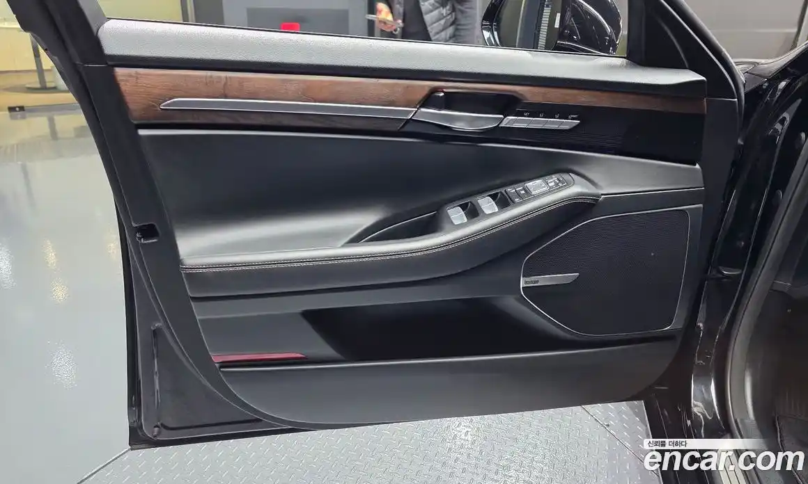 Genesis G90 2021 3.8 гидро, фото 14