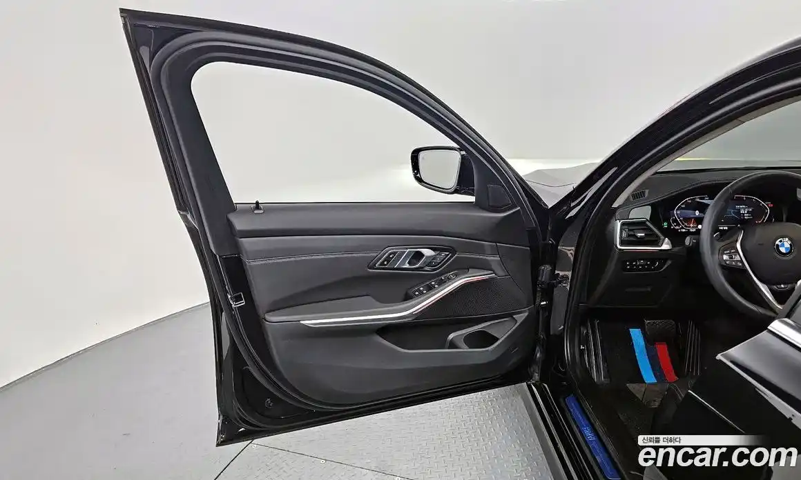 BMW 3-Series 2021 2.0 гидро, фото 14
