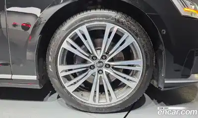 Audi A8 2021 3.0 гидро в Москве № 1348487, миниатюра 7
