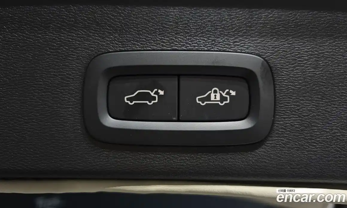 Volvo XC40 2024 2.0 гидро в Москве № 1348696, фото 25