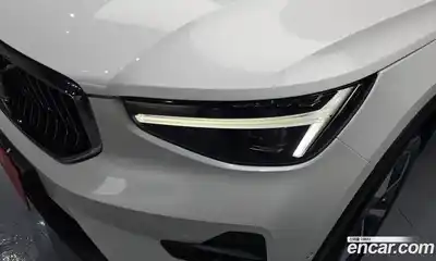 Volvo XC40 2024 2.0 гидро в Москве № 1348696, миниатюра 8
