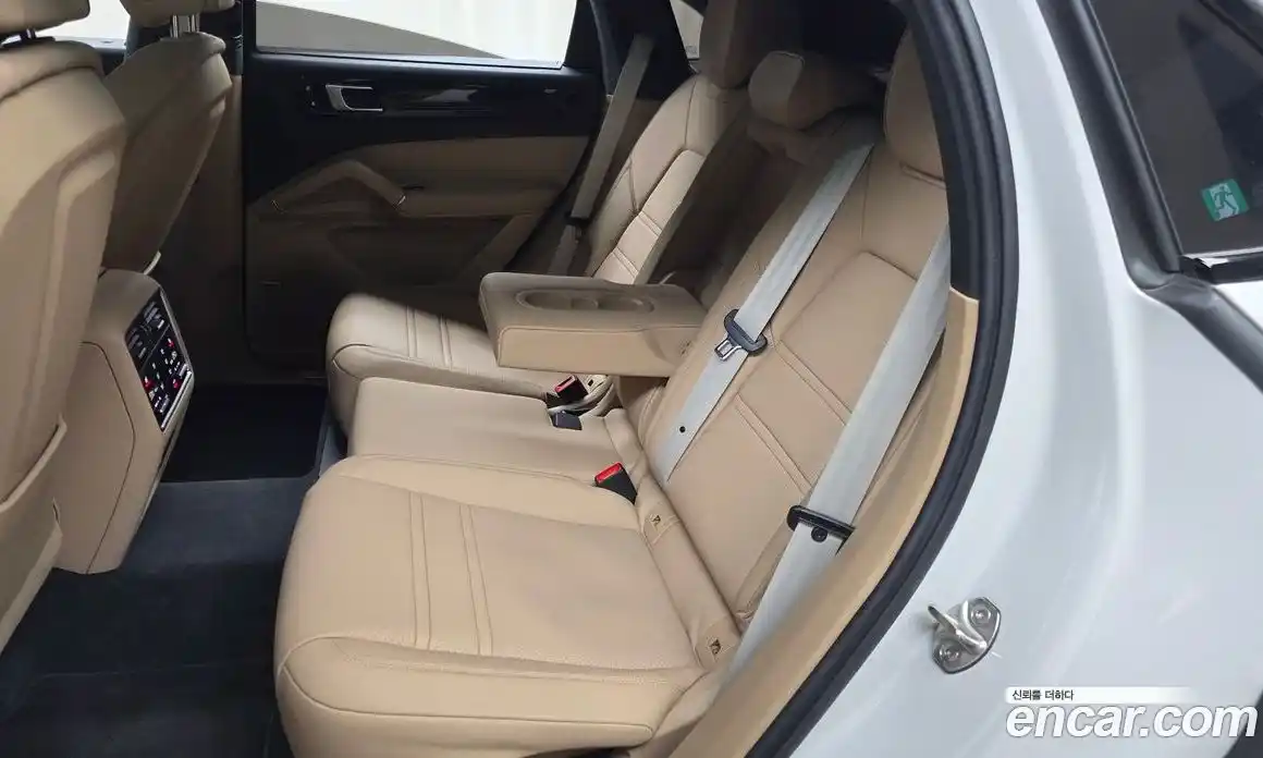 Porsche Cayenne 2023 3.0 гидро в Москве № 1349052, фото 16