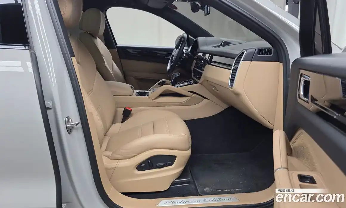 Porsche Cayenne 2023 3.0 гидро в Москве № 1349052, фото 17