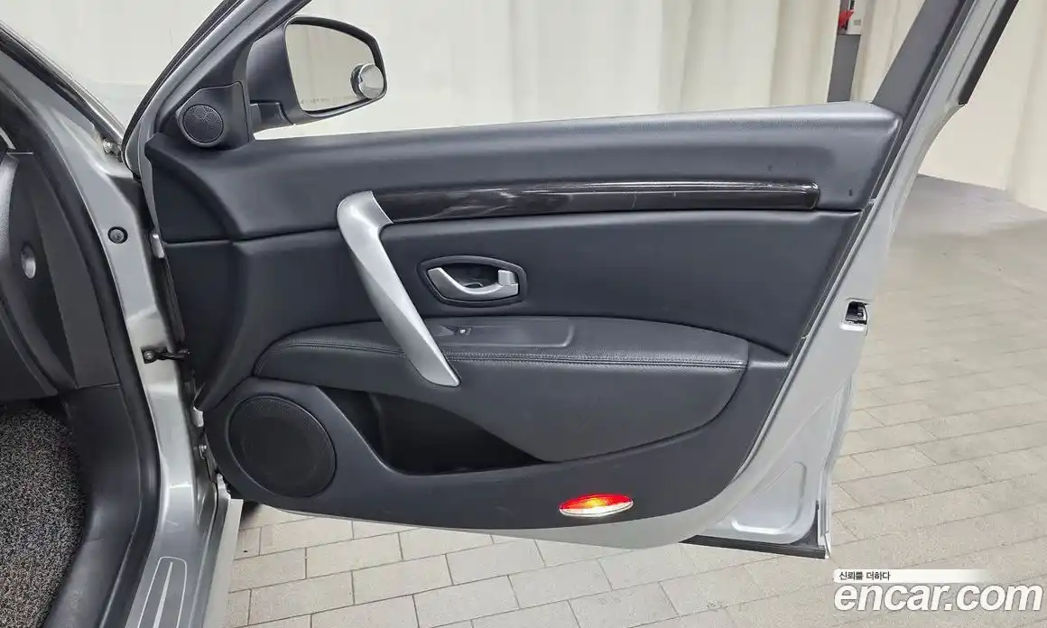 Renault SM7 2017 2.0 гидро в Москве № 1402903, фото 30
