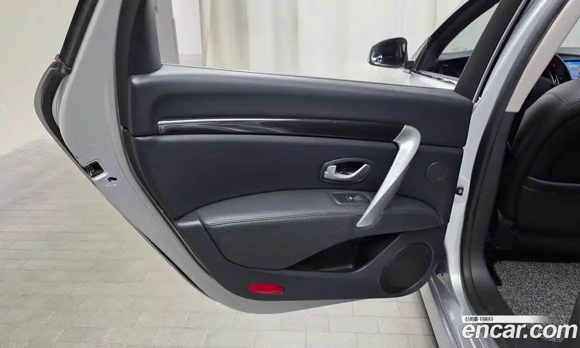Renault SM7 2017 2.0 гидро в Москве № 1402903, фото 31