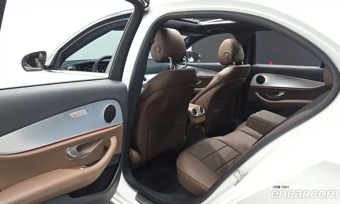 Mercedes-Benz E-Class 2019 2.0 гидро в Москве № 1403722, фото 16