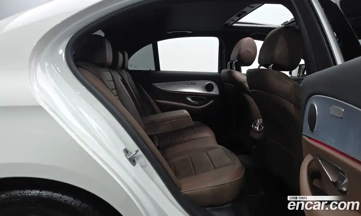 Mercedes-Benz E-Class 2019 2.0 гидро в Москве № 1403722, фото 18