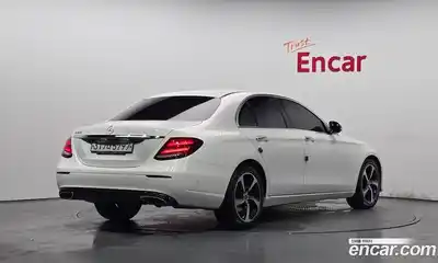 Mercedes-Benz E-Class 2019 2.0 гидро в Москве № 1403722, миниатюра 2