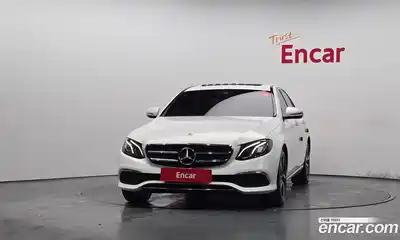 Mercedes-Benz E-Class 2019 2.0 гидро в Москве № 1403722, миниатюра 3