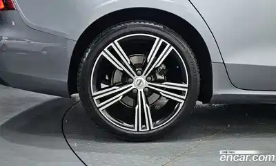 Volvo S60 2020 2.0 гидро в Москве № 1404655, миниатюра 5