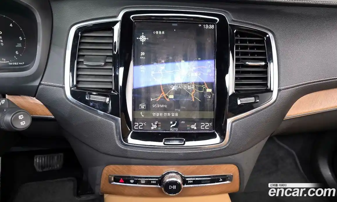 Volvo XC90 2017 2.0 гидро в Москве № 1404686, фото 19