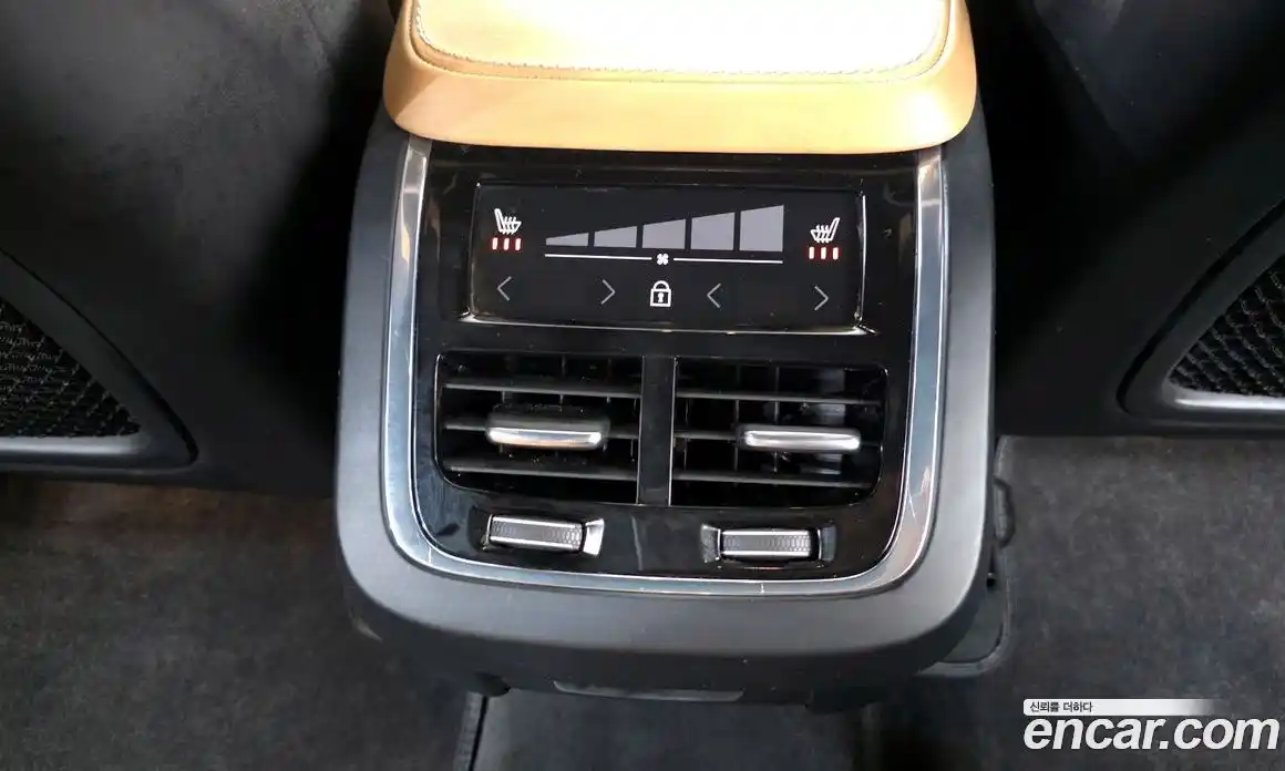 Volvo XC90 2017 2.0 гидро в Москве № 1404686, фото 24