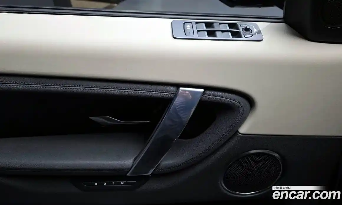 Land Rover Discovery Sport 2022 2.0 гидро в Москве № 1405110, фото 30