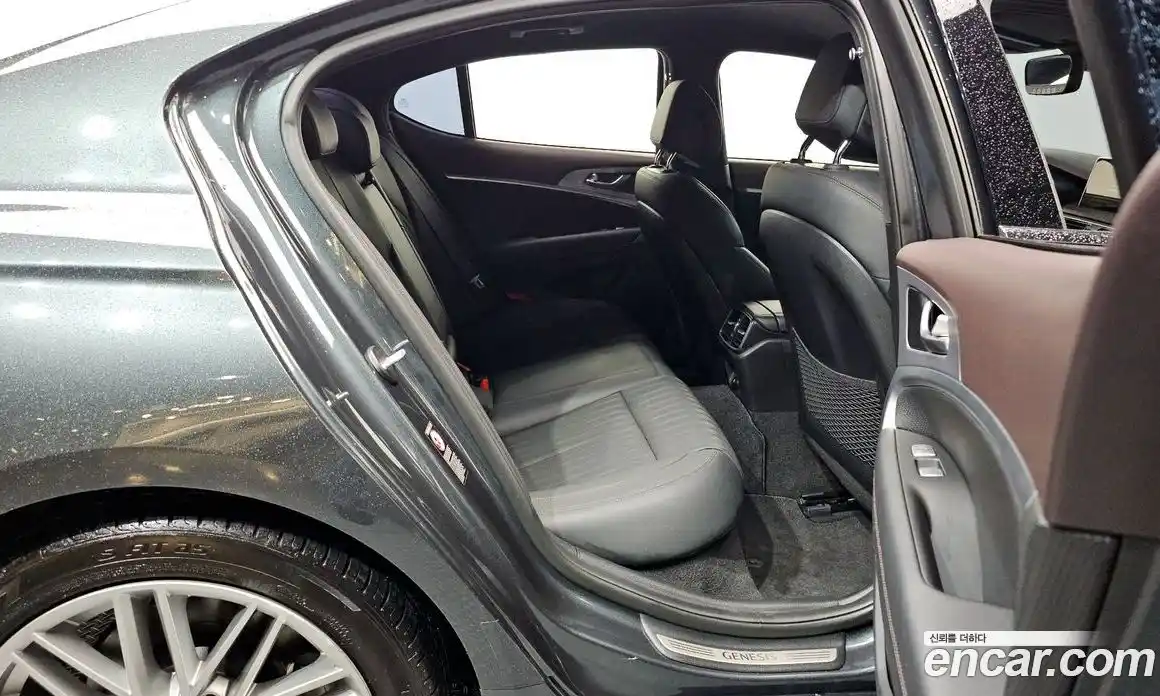 Genesis G70 2019 2.0 гидро в Москве, фото 18