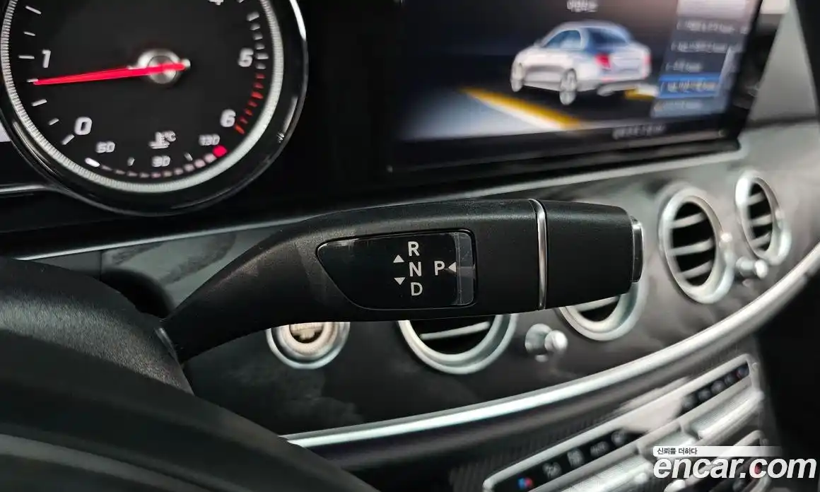 Mercedes-Benz E-Class 2018 1.9 гидро в Москве № 1422156, фото 11